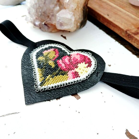 OOAK Rose Heart Beaded Eye Patch, Adjustable Costume Accessory Vision Ocular Aid - Picture 3 of 5